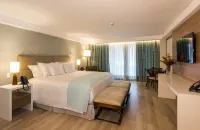 Vogal Luxury Beach Hotel & Spa