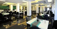 Plaza V Hotel - servizio colazione