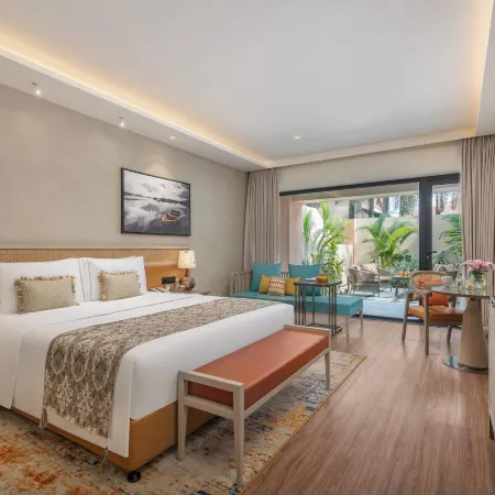 Taj Alibaug Resort & Spa, Maharashtra Отели рядом с достопримечательностью «Алибаг Бич»