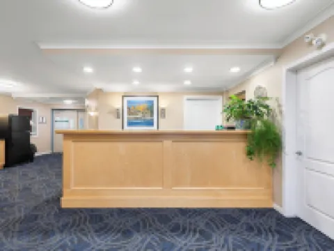 Glenwood Inn & Suites Hotels in Trail