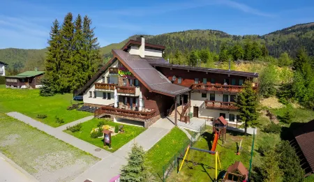 Villa Gloria Rooms & Apartments