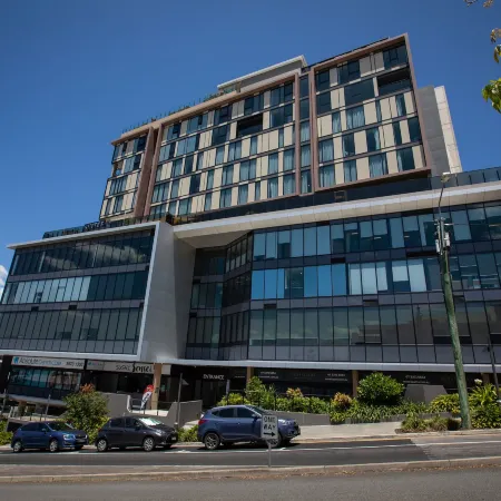 Essence Suites Taringa