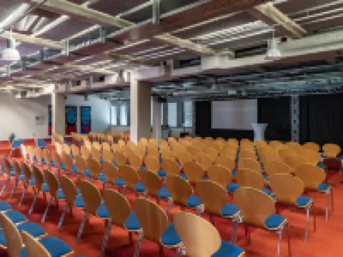 グロバナ エアポート ホテル ノルドサクセンのホテル