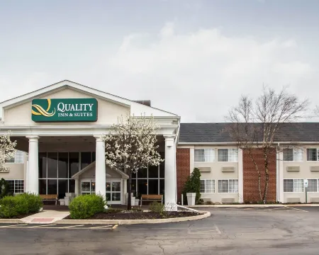 Quality Inn and Suites St Charles -West Chicago Отели в г. Сент-Чарльз