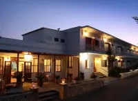 Artemon Hotel