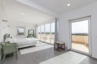 D08 - Bay View Villa in Vale da Lama Hotels in Odiaxere