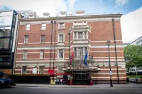 DoubleTree by Hilton London - Marble Arch Hotels near Final Home of Alexander McQueen