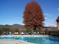 Highland Manor Inn Hotels in Townsend