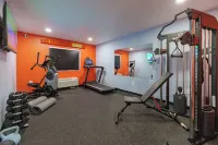 Hotel Jefe at Ojos Locos Hotels near Sam's Club