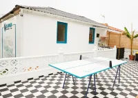 Caión Surf House - Hostel Hotels in Arteixo
