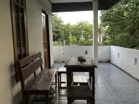 Miss Hong House