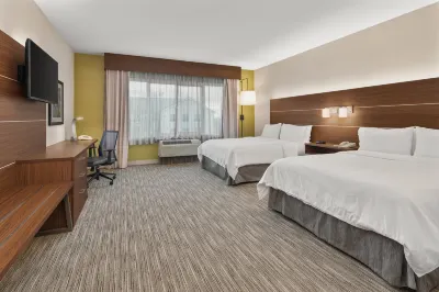 Holiday Inn Express & Suites Sacramento Airport Natomas