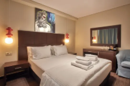 Athens Way Pop Art Hotel