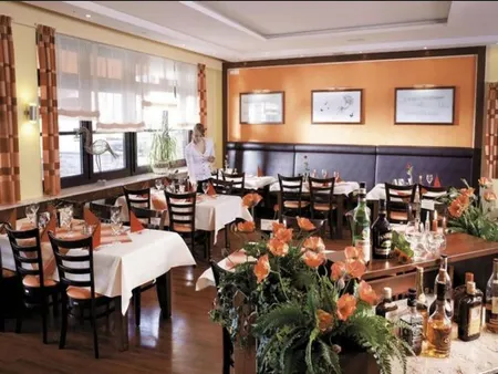 Hotel Landsknecht Отели в г. Айторф