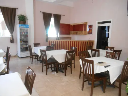 Le Paradis S. Hotel Отели в г. Мило