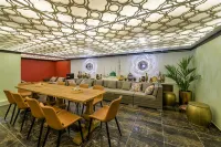 City Park Hotel (Сити Парк отельбывш. Центр отель)