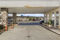 Heritage Inn Express Hayward - parking