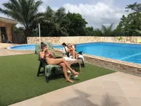 Sweet Mother Eco Resort Hoteles en Aburi