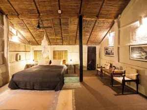 Tiger Tops Tharu Lodge