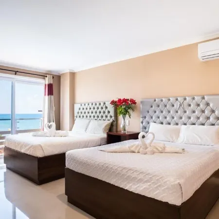 EM Royalle Hotel & Beach Resort