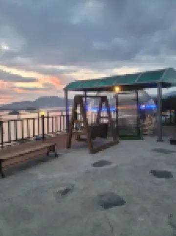 Yeosu Sunset Hostel and Pension