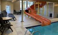 Comfort Inn & Suites Logan Near University - Family