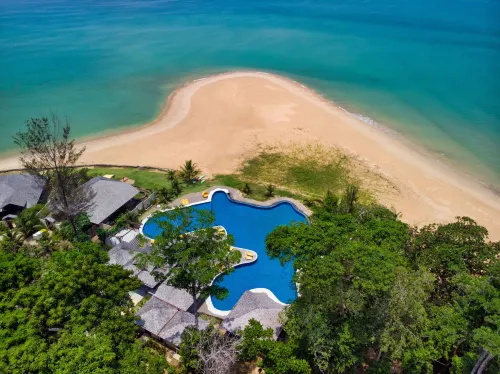 Borneo Eagle Resort Hotels in Papar