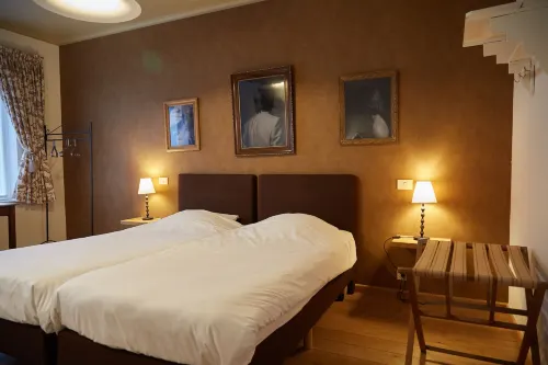 Focus Hotel فنادق في Sint-Denijs