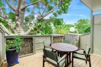 Raumati Sands Resort - Pools
