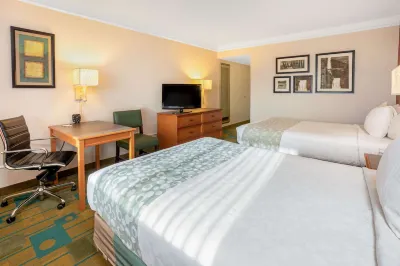 La Quinta Inn & Suites by Wyndham Seattle Sea-Tac Airport Các khách sạn ở Vashon