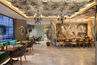 Azuu Boutique Hotel