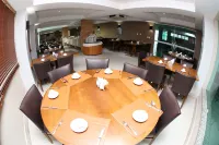 Real Classic Hotel - Breakfast