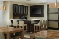 Residence Inn Grand Rapids Airport - parking