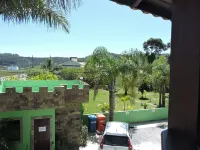 Castelo da Ilha - con vista montagne