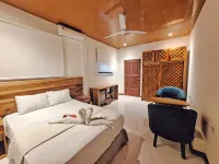 Sea Towers Hotel - 2-Star