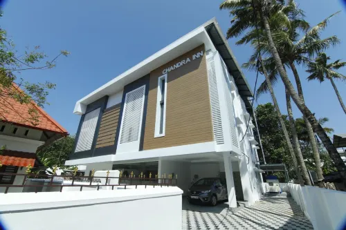 Chandra Inn