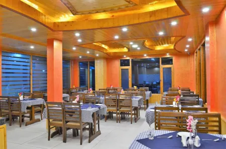 Gezellig Inn - Kanyal Villas Отели в г. Куллу