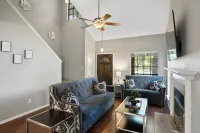 10Min2RandolphAFB~20Min2FtSH~4B/2.5B~PetFriendly!