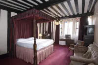George & Pilgrims Hotel โรงแรมใน