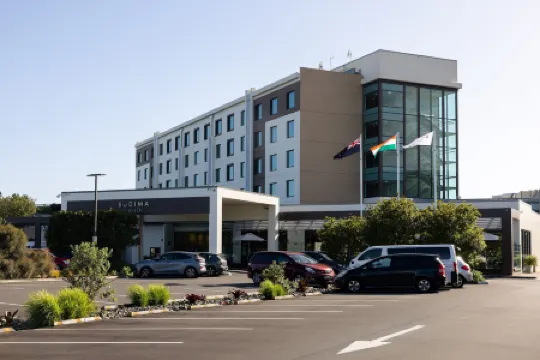 蘇迪瑪奧克蘭機場飯店