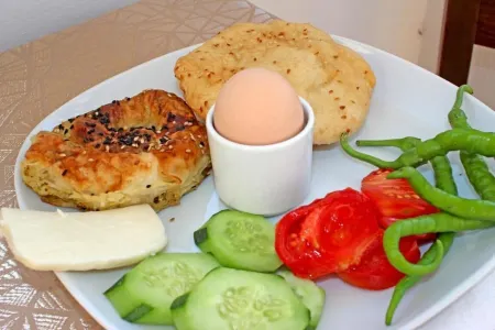 Hambarlı Otel Отели в г. Бозджаада