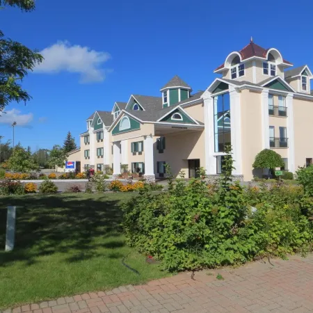 Bayside Hotel of Mackinac Hotels in Cheboygan County