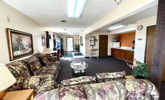 Baxter Inn 4 Less