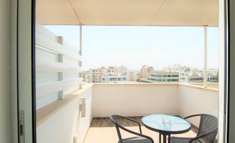 Phaedrus Living: Luxury Suite Nicosia 508