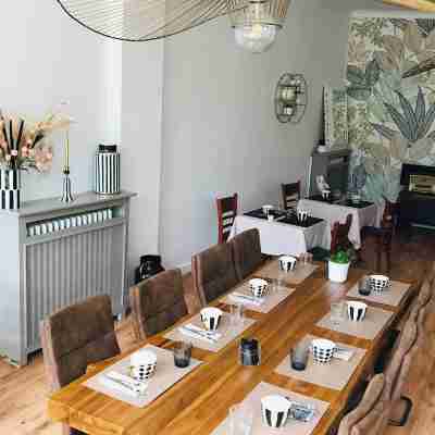 La Maison de Louisette Dining/Meeting Rooms