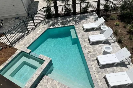 Sunset Pointe 30A by Avantstay Gulf Views, Carriage, Pool