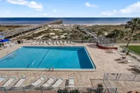 Convenience Direct Oceanfront Condo with Private Balcony - Ocean View