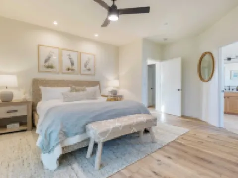 Sunset Serenity by Avantstay Rooftop w/ Hot Tub & Fire Pit, 3 Blocks to Beach! Hotels in Grover Beach