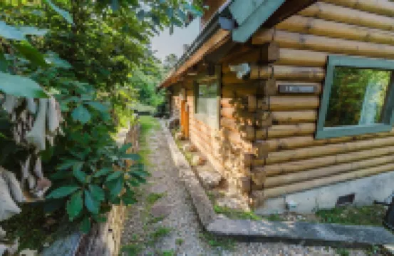 J Willy's Refuge 2 Bedroom Cabin by RedAwning