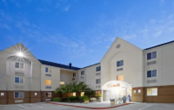 Sonesta Simply Suites Houston CityCentre I-10 West Hotels near Memorial City
